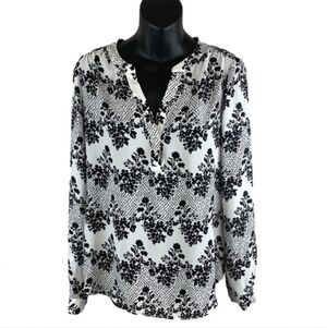 Candies  White/ Black V Neck Roll Tab Long Sleeve Blouse Size Large